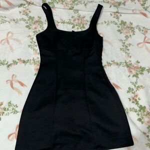 Elegant Black Sleeveless Dress